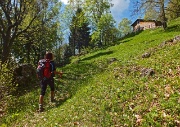 27 in arrivo alla Baita del Carlo (1300 m.)...